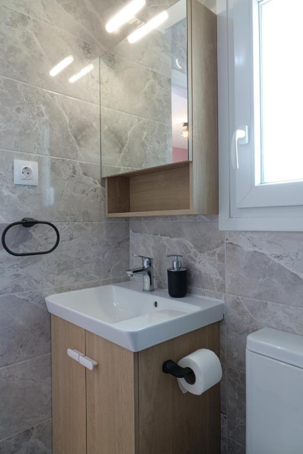 Cozy Studio In Koukaki Athens By Zain מראה חיצוני תמונה